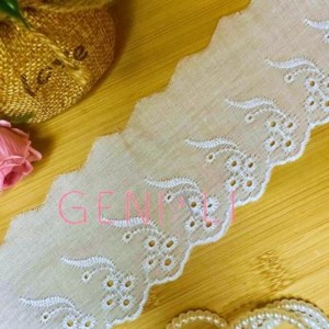 BORDADO 01 BRANCO 7,5CM CTB146 13,7M